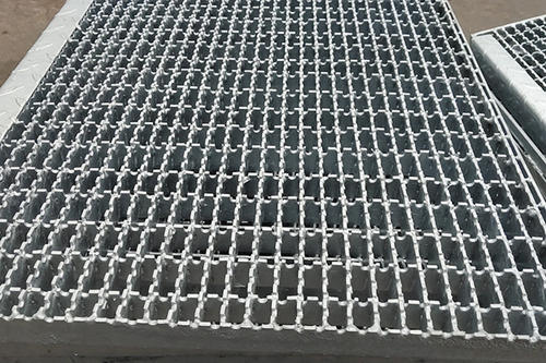 热镀锌电焊钢格板多少钱一米？
